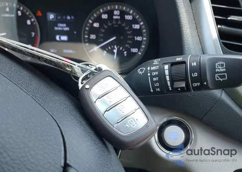 2018 Hyundai Tucson Value из США, поврежденный, VIN KM8J3CA24JU674123